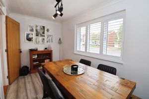 CHESTNUT WAY - click for photo gallery
